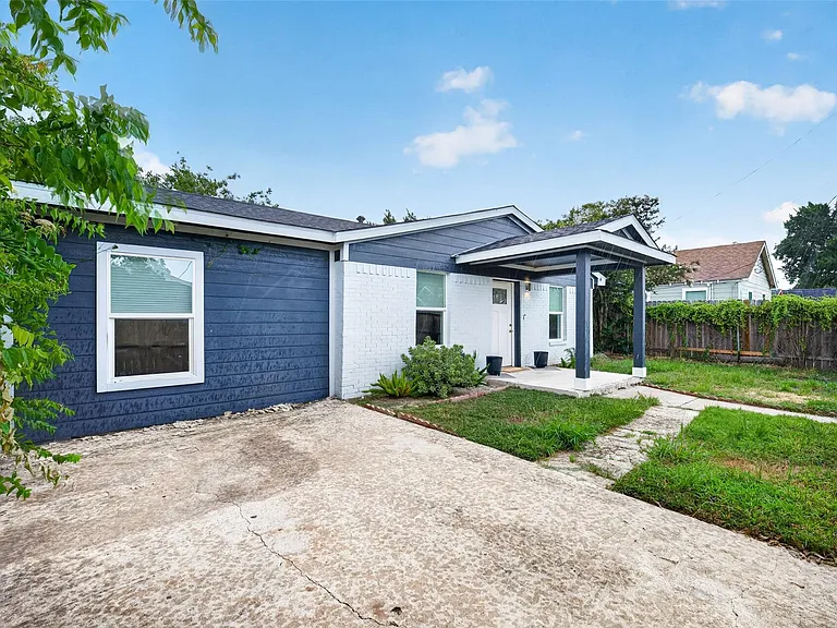 1119 Panama St — Photo 3