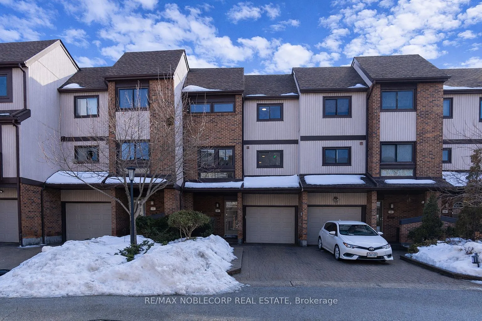 1080 Walden Cir Unit 52 photo 1