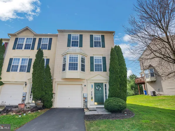 402 Fox Trl, Parkesburg, PA 19365