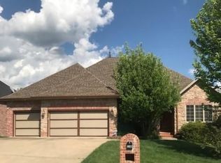 5886 S Teters Ct, Springfield, MO 65804
