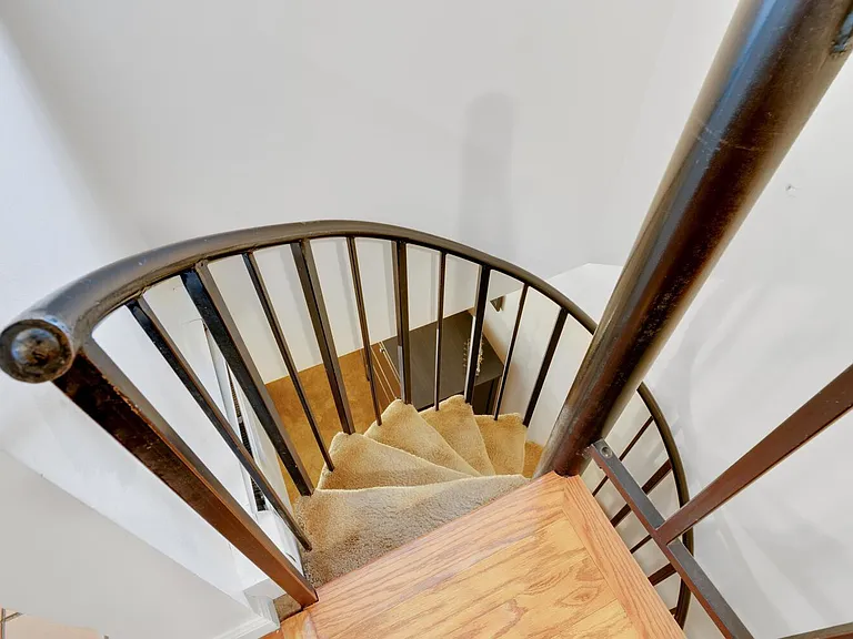 1331 N Franklin St #B — Photo 10