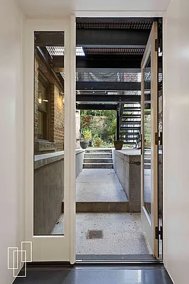 Rented by Garfield Realty  | media 27