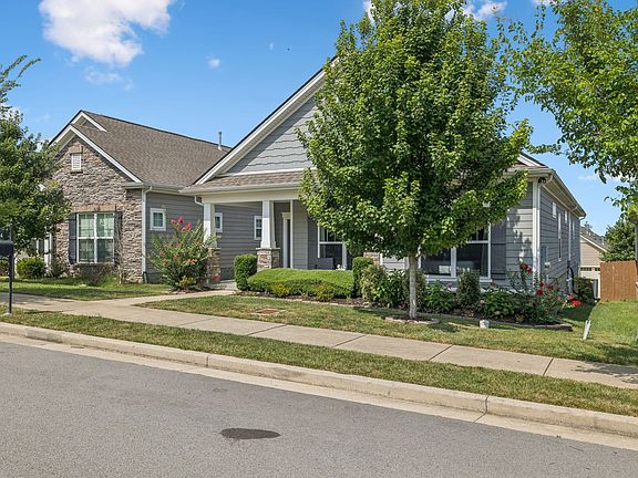 3rd image of 2064 Kirkwall Dr