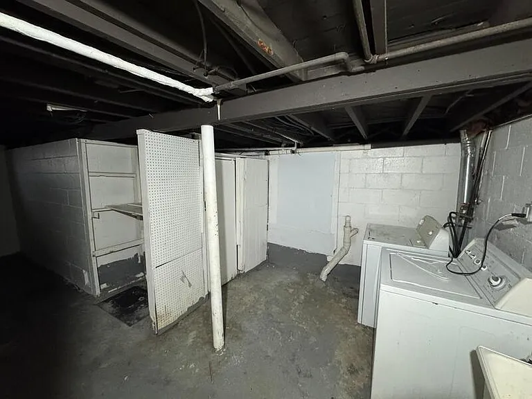8693 Paige Ave — Photo 11