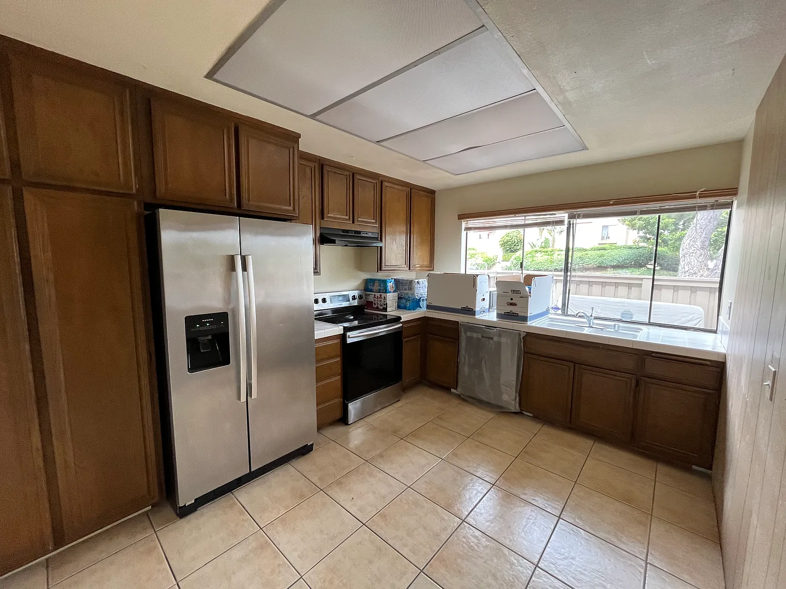4 bed, 2.5 bath, 1698 sqft, $5,900 — Photo 4