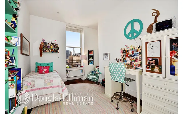 Rented by Douglas Elliman | media 7