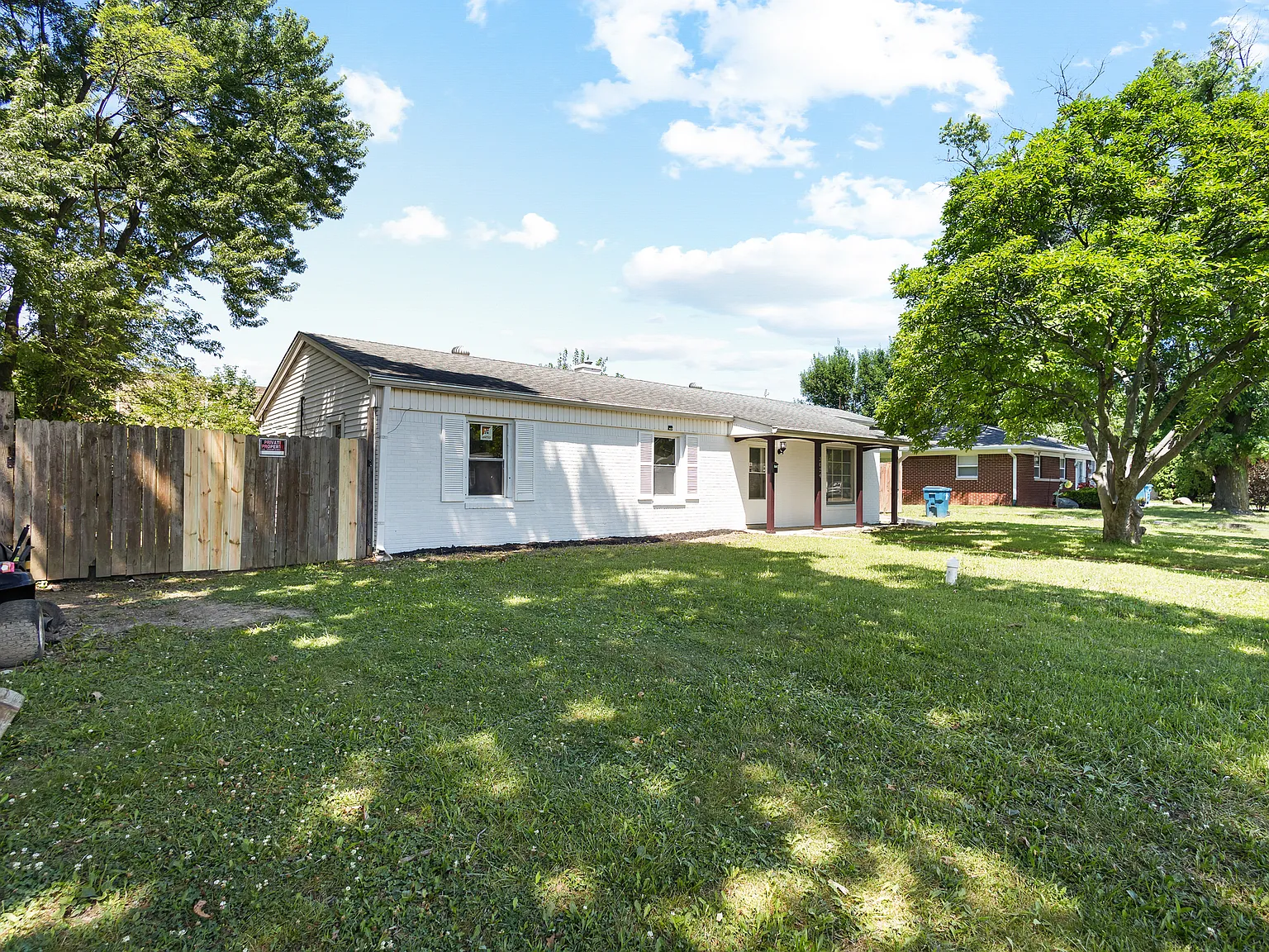 3 bed, 1.5 bath, 1200 sqft, $1,450 — Photo 2