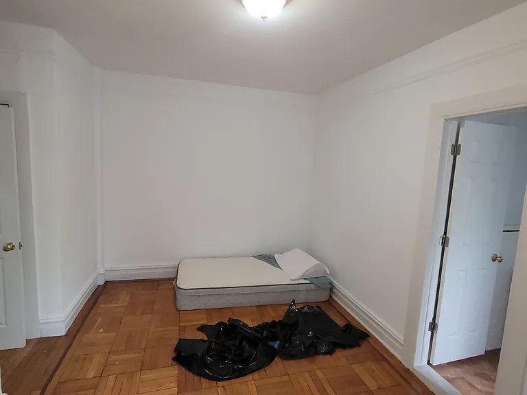 2825 Grand Concourse #A1 — Photo 7