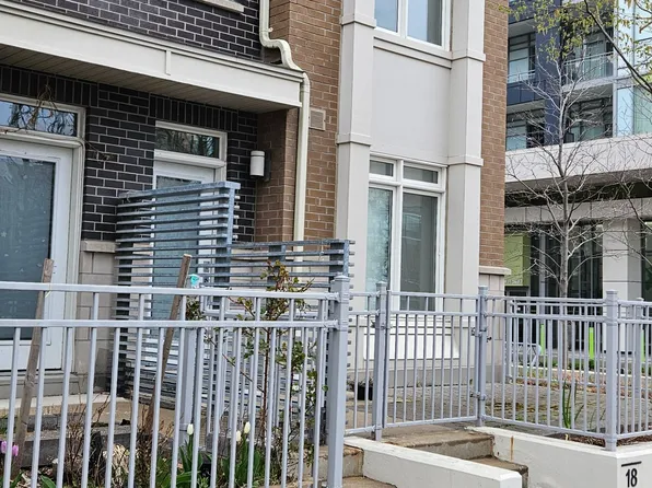 370 Square One Dr #17, Shared Mississauga, ON L5B 0E6