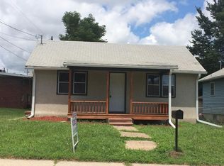 714 E 9th Ave, Emporia, KS 66801