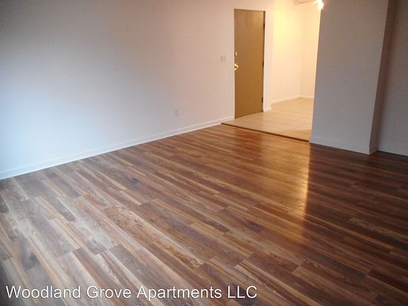 2nd image of 1103 25th St APT B8