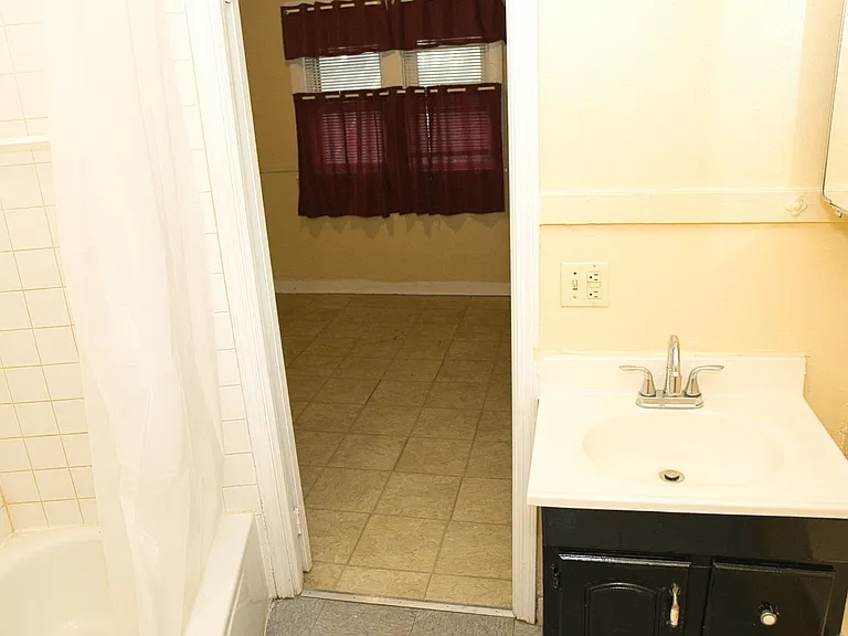 865 Clifford Ave — Photo 22