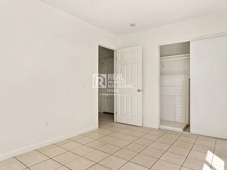 3009 Canyon Crest Dr #A — Photo 8