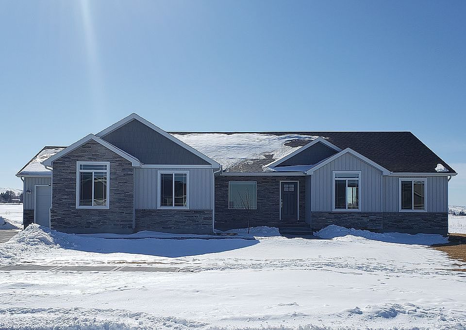 1st image of 3838 E Hazelwood Way