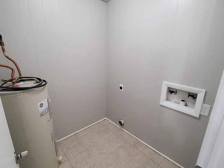 1352 Warpath Dr #6 — Photo 11