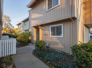 104 Arcadia Dr, Vacaville, CA