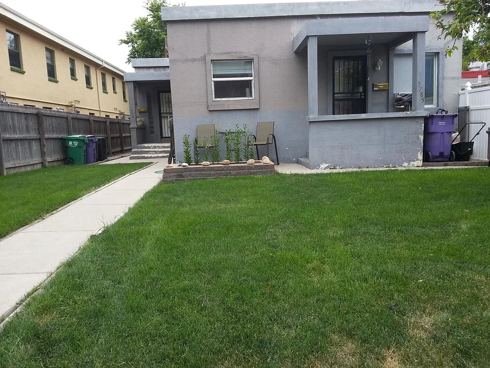 front of unit from street