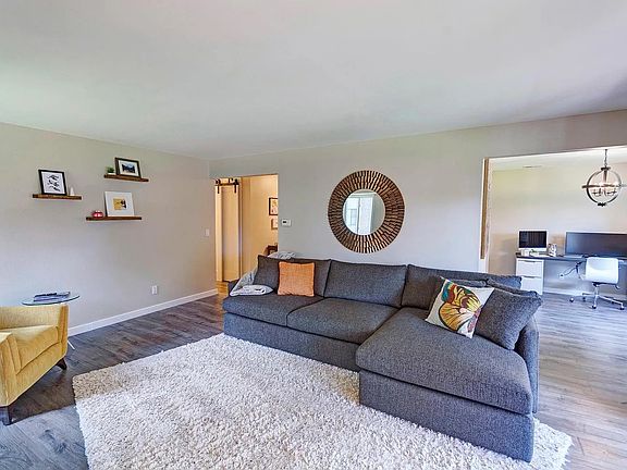 2nd image of 600 Manhattan Dr APT C5