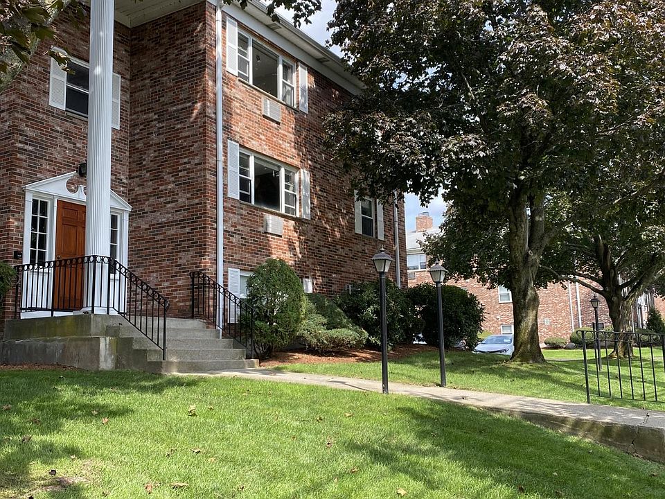 199 Lexington St Auburndale, MA Zillow Apartments for Rent in