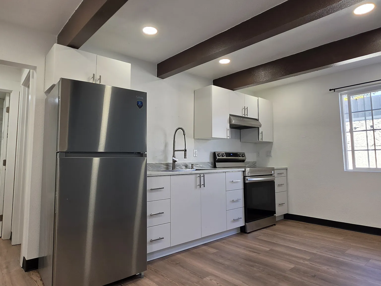 10828 3rd Ave S — Photo 1