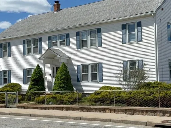 56 W Warwick Ave APT 1, West Warwick, RI 02893
