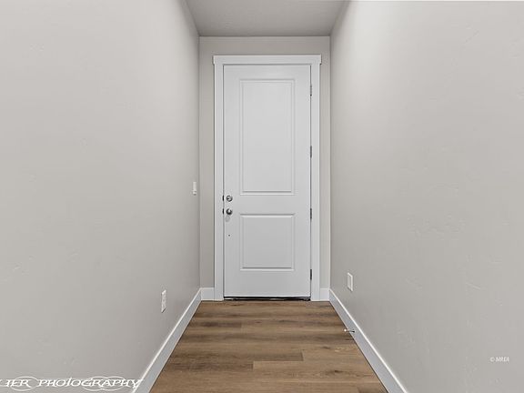 4th image of 357 N White Rock Rd