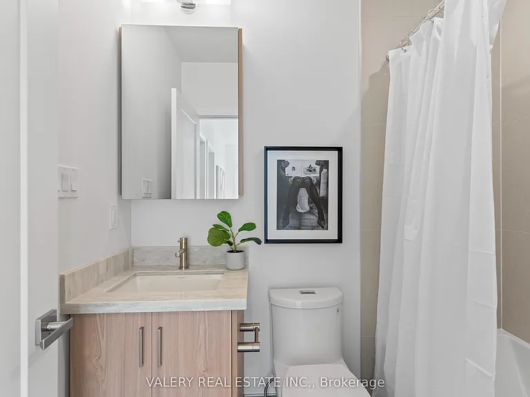 15 Acorn Ave #5 — Photo 36