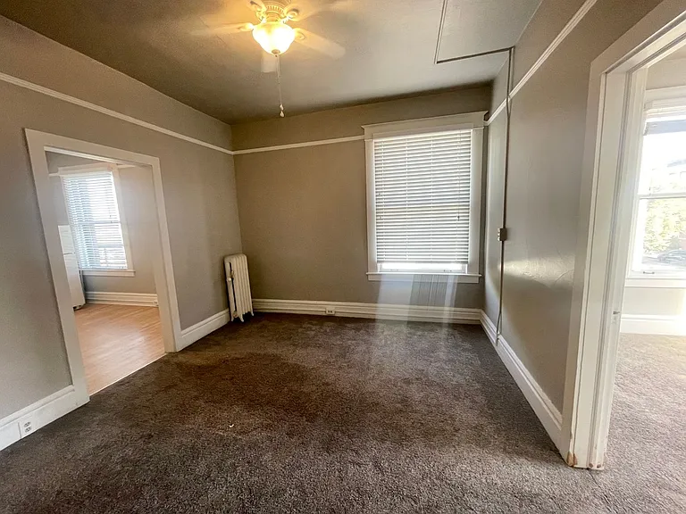 106 S Cedar St — Photo 37