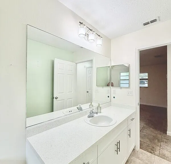 1521 13th St W — Photo 29