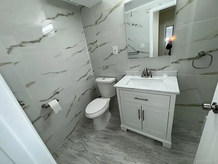 15 Stewart Pl #3D — Photo 21