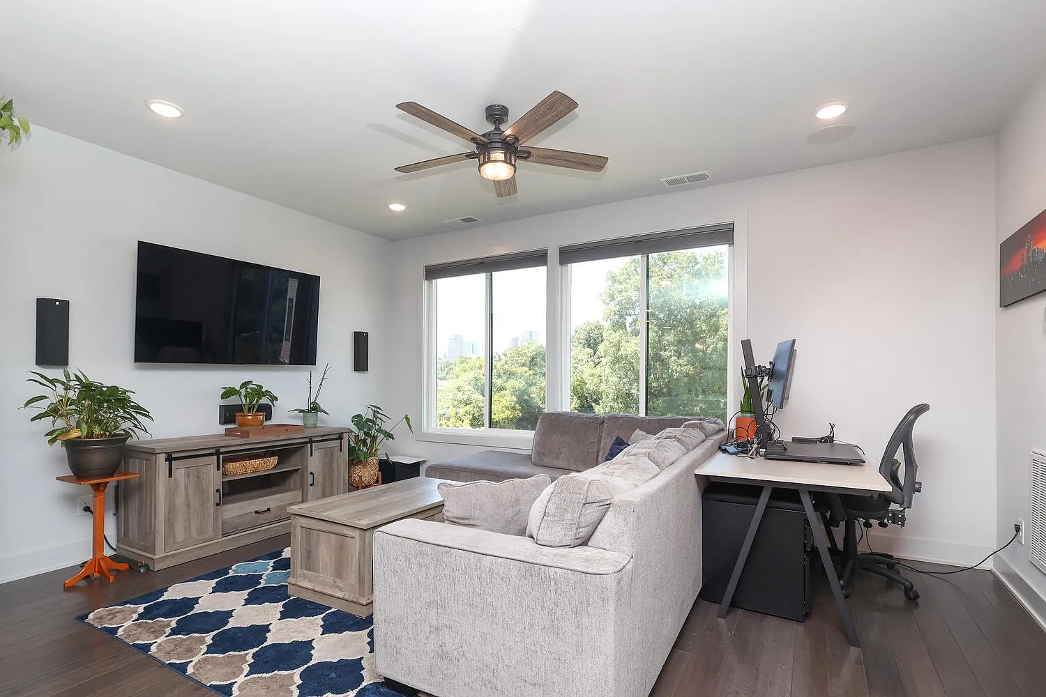 940 Cityscape Dr — Photo 4
