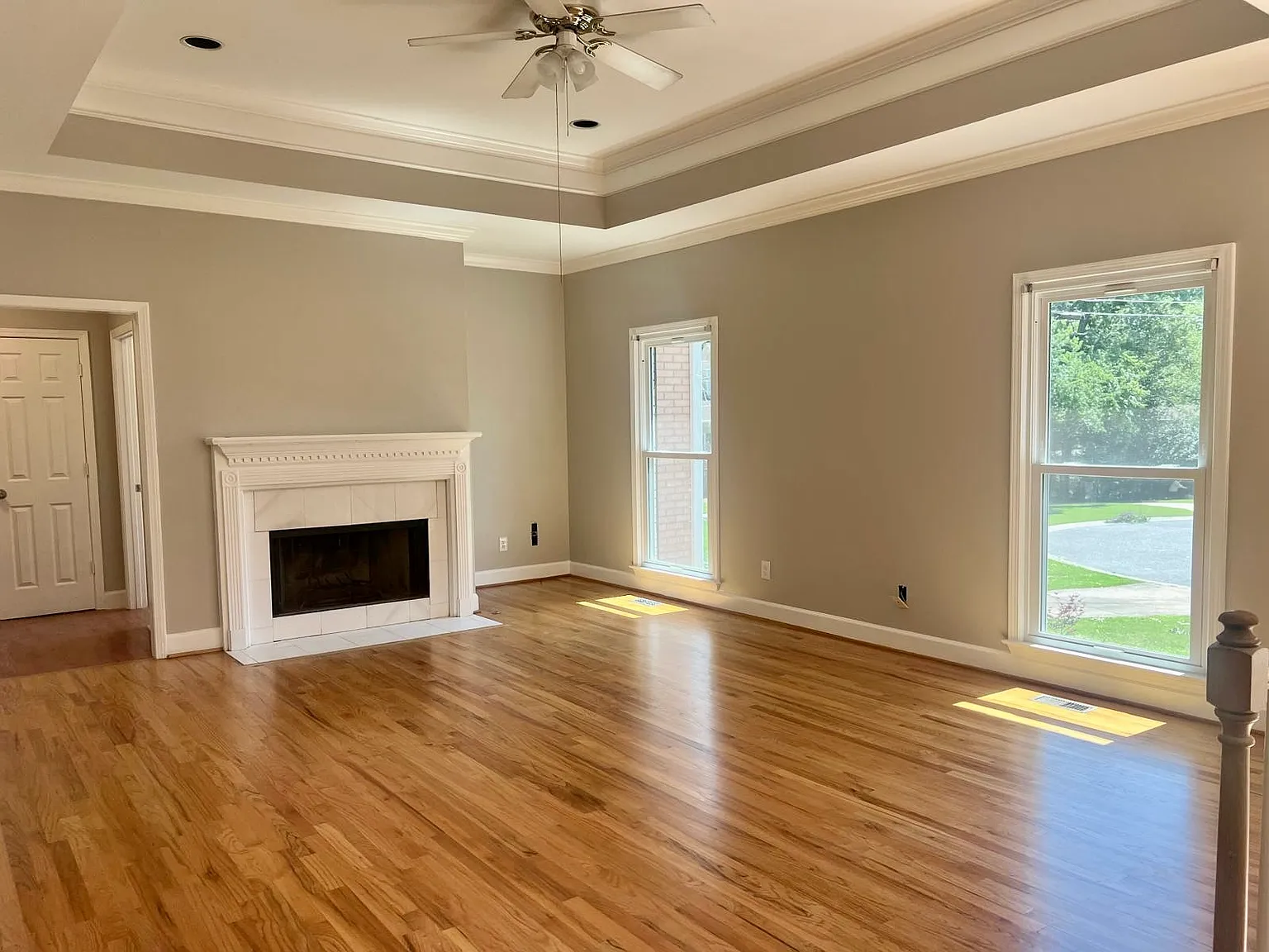 5 bed, 4020 sqft, $3,300 — Photo 4