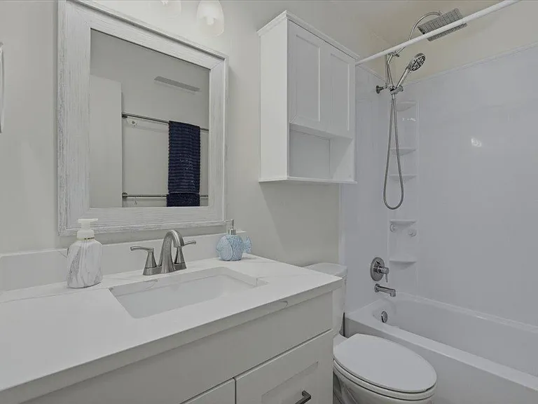 899 Holborn Ct #899 — Photo 25