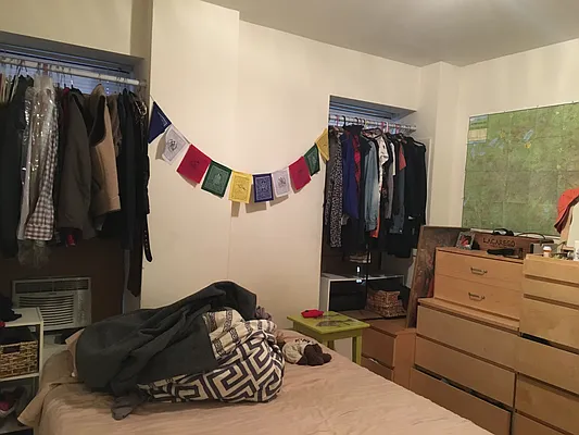 Rented by Moises Farhart, LREB | media 17