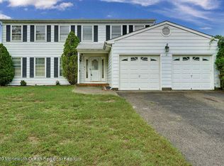 174 Pine Needle St, Howell, NJ 07731
