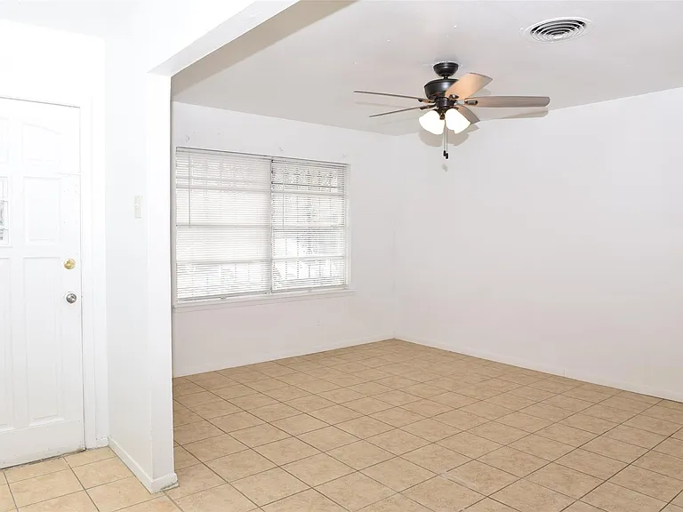 6414 Grape St — Photo 10