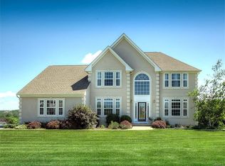 31 Hill View Dr, Florida, NY 10921