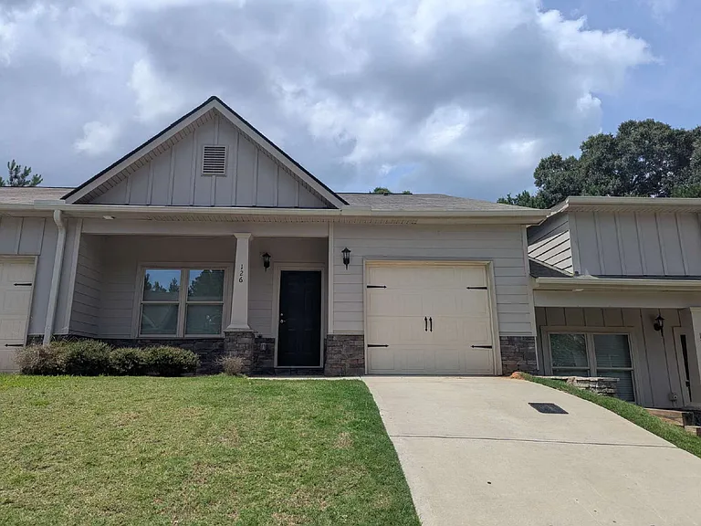 126 Cypress Oak Trl — Photo 1