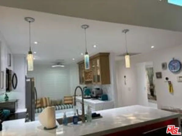 185 Gran Via, Palm Desert, CA 92260