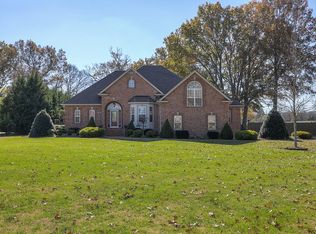 311 Barton Ferry Ct, Lebanon, TN 37087