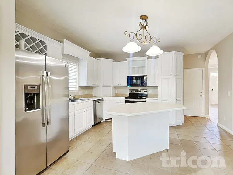 119 Cherokee Dr — Photo 5