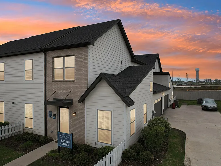 Townhomes at Princeton Meadows — Photo 29
