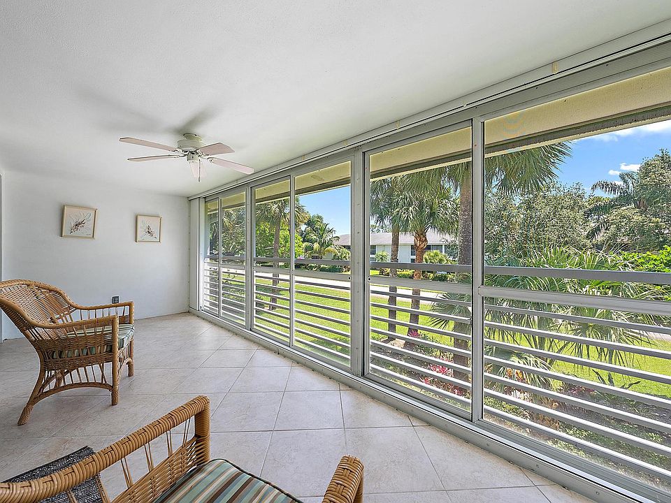 1st image of 2 Garden Street #203m