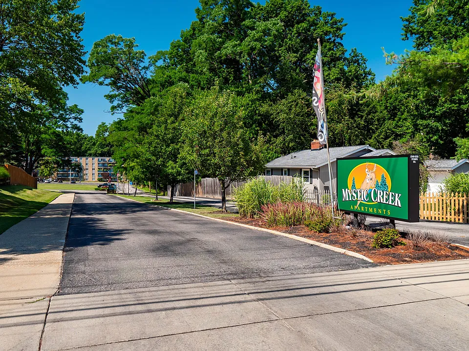 Mystic Creek Apartments