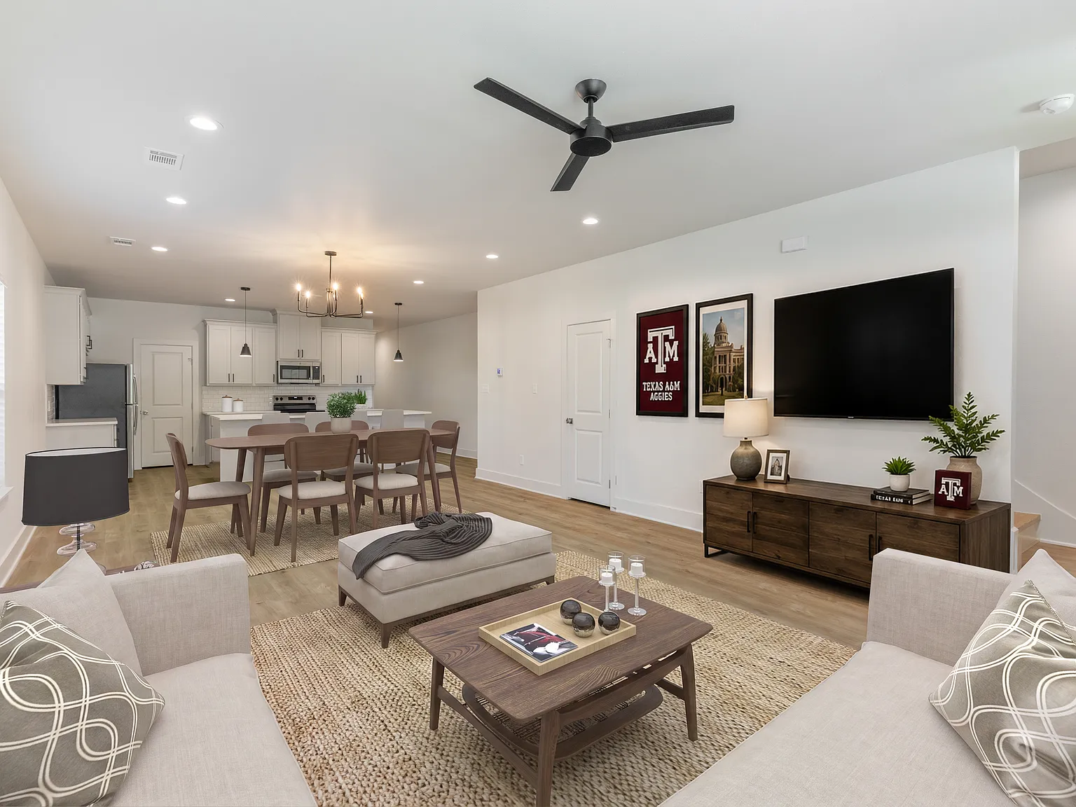 607 Highlands St — Photo 3