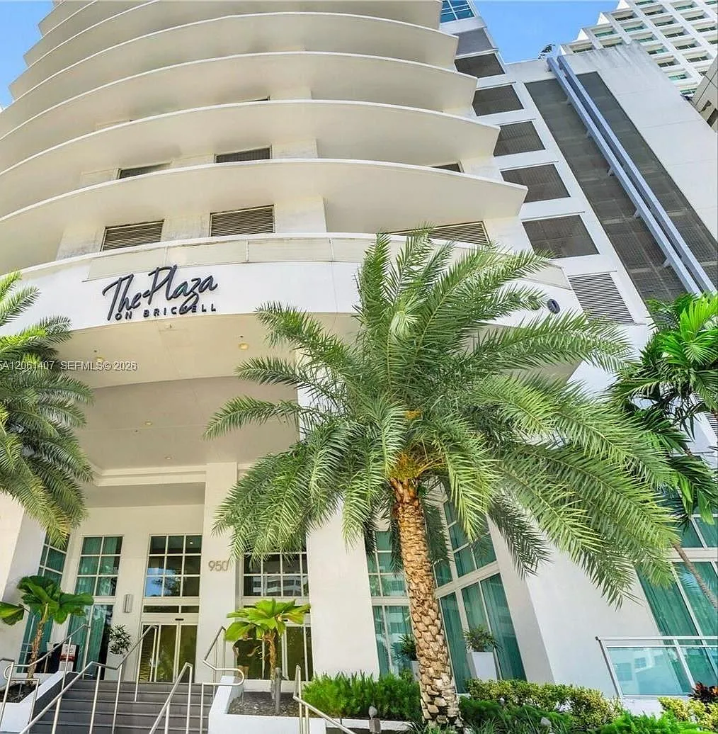 The Plaza 851 Brickell Co — Photo 1