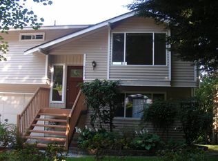 9743 NE 138th Pl, Kirkland, WA 98034
