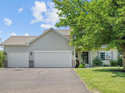 2418 Thrush St, Shakopee, MN, 55379