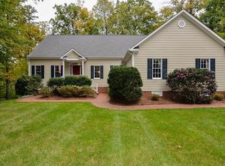 6396 Beaver Ln, Amelia Court House, VA 23002
