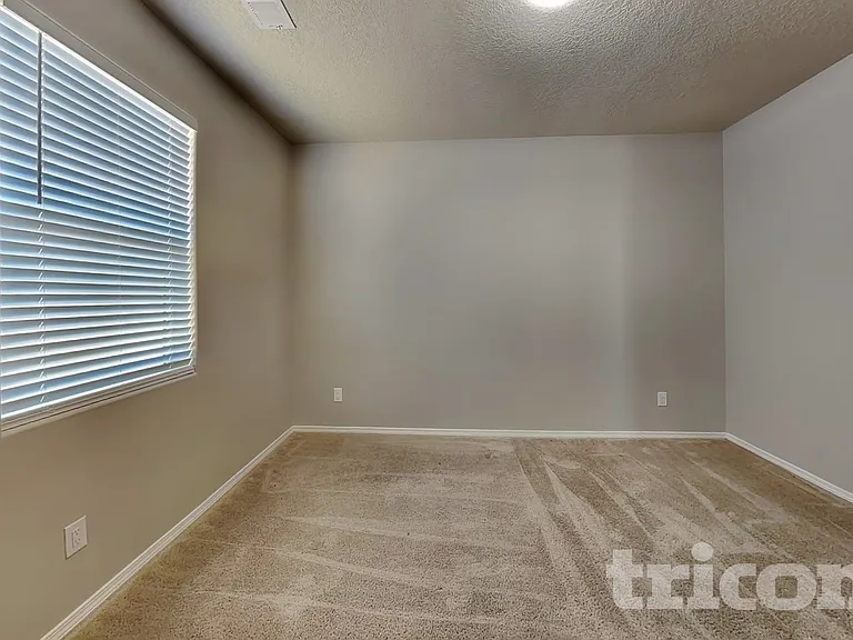 2081 Camino Rincon SW — Photo 15